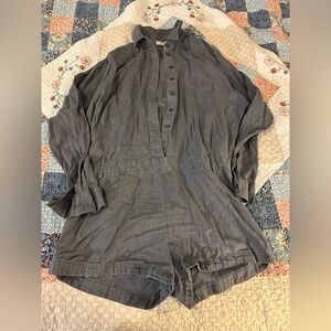 Silence + Noise Gray linen Button-Up Romper love sleeve X Small